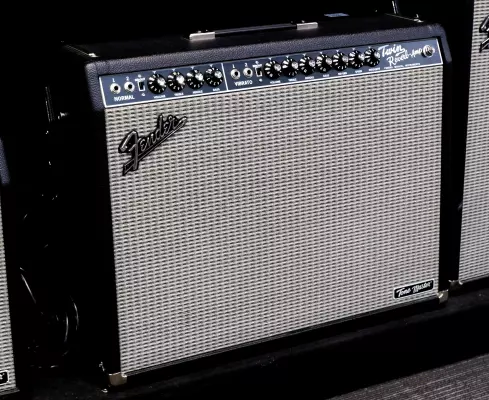 Fender - Tone Master Twin Reverb 200W 2x12'' Amp 3